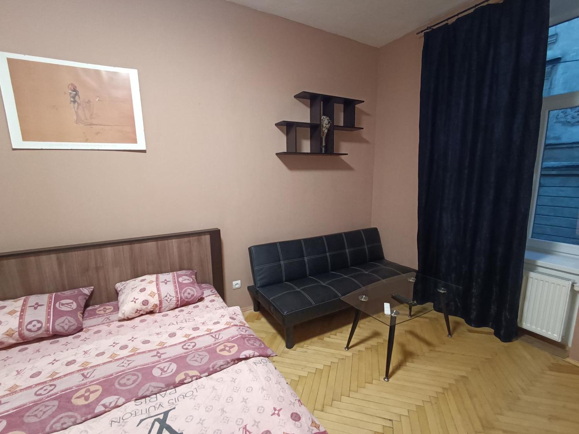 Ляльковий Театр Не Мансарда Leopoli Esterno foto